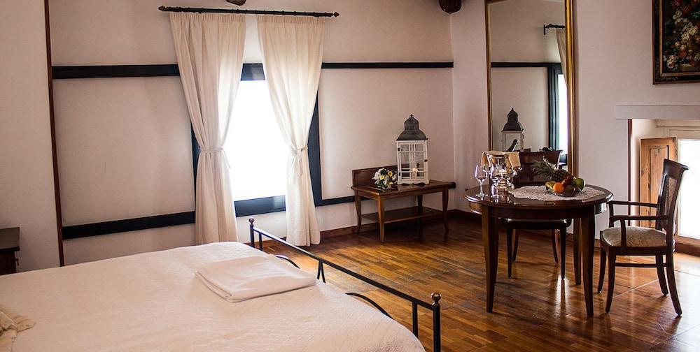 Hotel Ristorante Le Clarisse อามันเตีย ภายนอก รูปภาพ