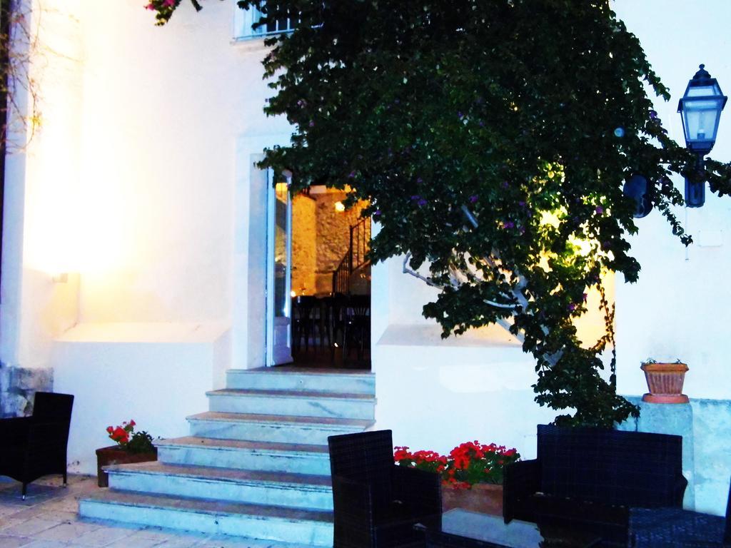 Hotel Ristorante Le Clarisse อามันเตีย ภายนอก รูปภาพ